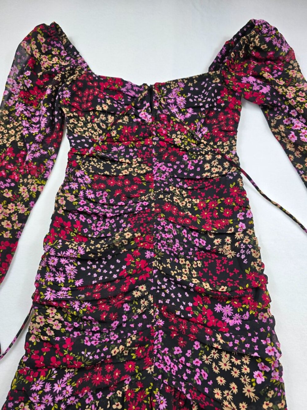 NEW Astr The Label XS Athena Midi Floral Ruched Dress Long Sleeve - Picture 3 of 9